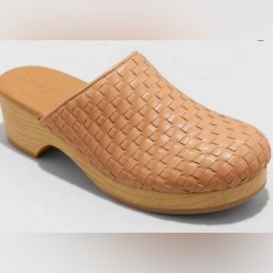 Universal Thread Woven Clogs | Size 8